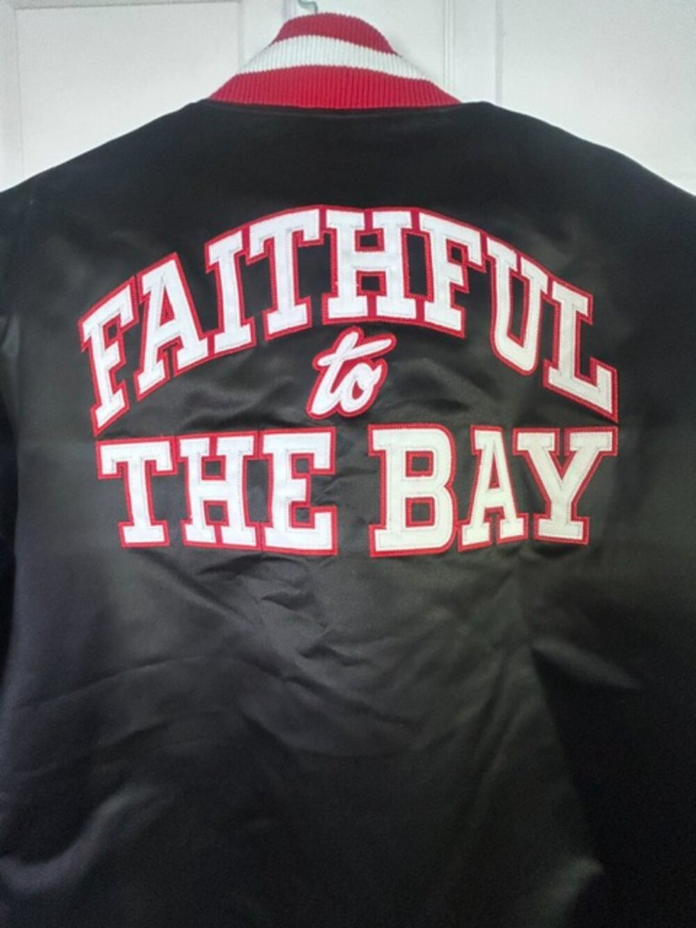 San Francisco 49ers "Faithful to the Bay" Satin Jacket from Mitchell & Ness- Med